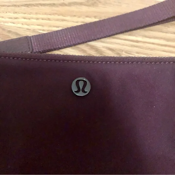 Lululemon Now and Always Pouch - Picture 3 of 6